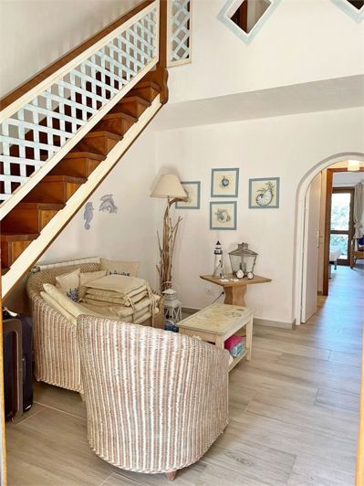 Image No.23-4 Bed House for sale