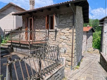 vendita-casa-di-paese-lucca-rif-grf-2056-case