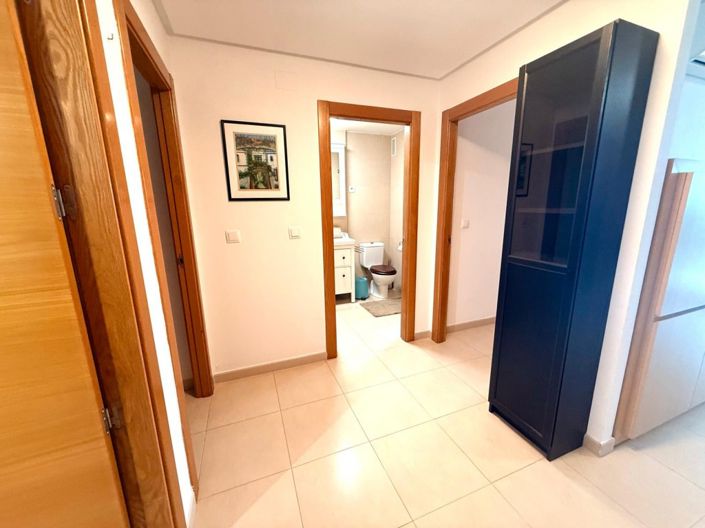 Image No.18-2 Bed Property for sale