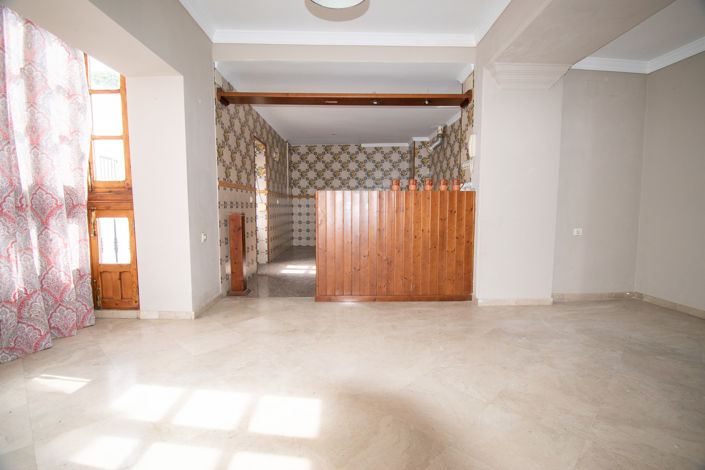 Image No.13-4 Bed Townhouse for sale