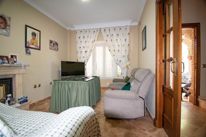 Image No.6-3 Bed Villa for sale