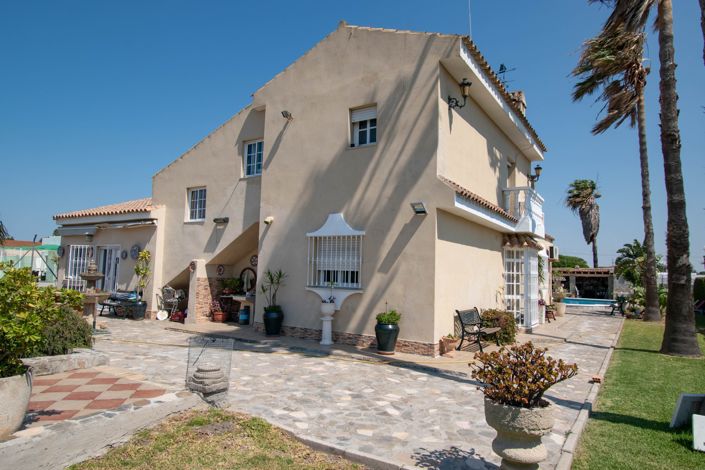 Image No.7-3 Bed Villa for sale