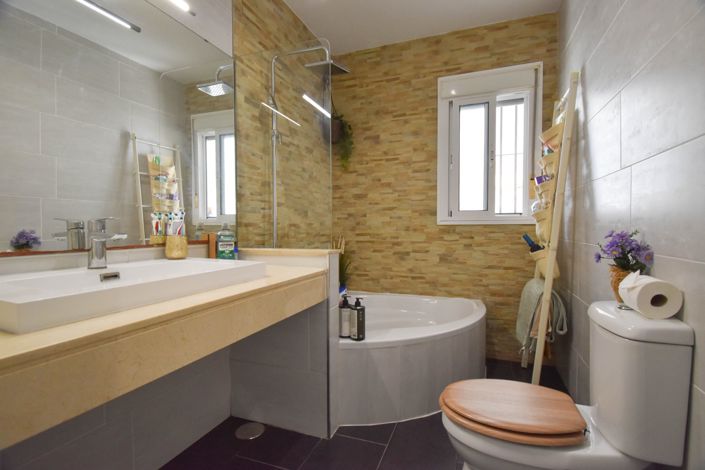 Image No.23-3 Bed Villa for sale