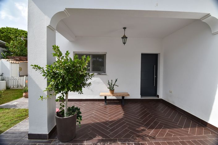 Image No.8-3 Bed Villa for sale