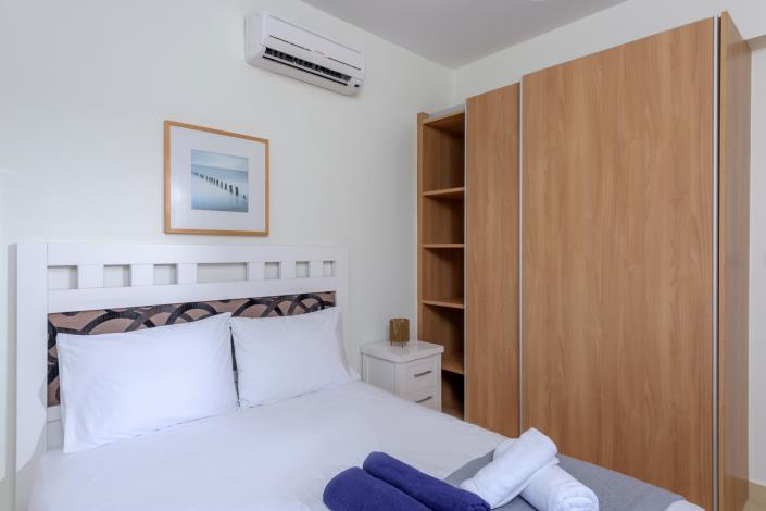 Image No.16-2 Bed Maisonette for sale