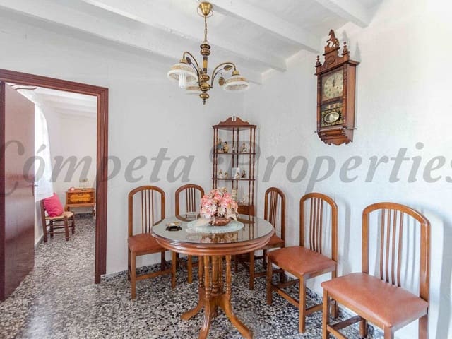 Image No.2-3 Bed Townhouse for sale
