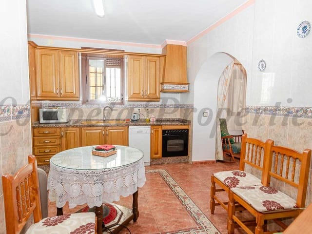 Image No.5-5 Bed Townhouse for sale