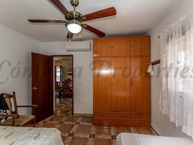 Image No.15-Villa de 3 chambres à vendre à Malaga
