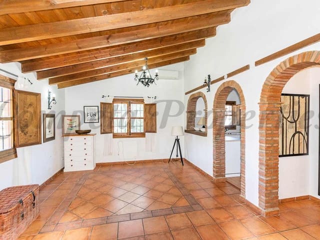 Image No.6-3 Bed Finca for sale