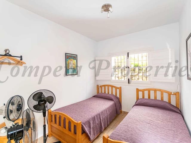 Image No.18-5 Bed Villa for sale