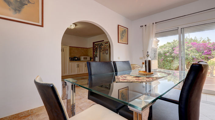 Image No.11-5 Bed Villa for sale