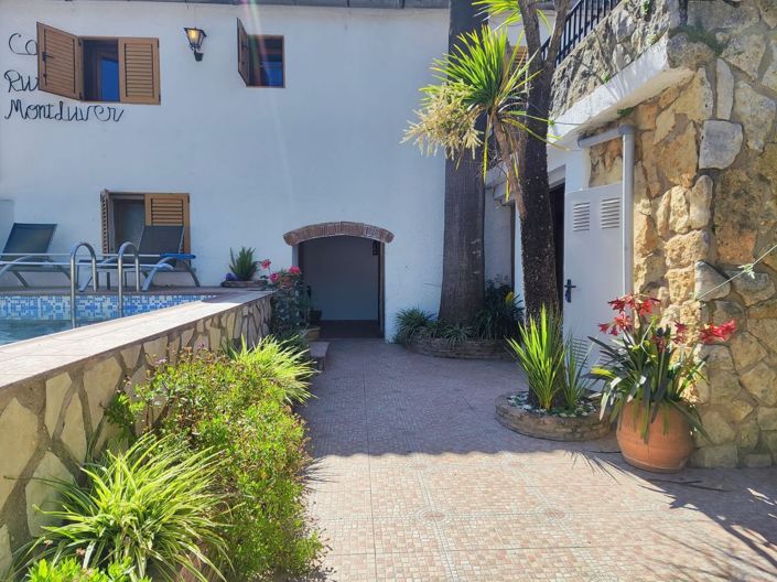 Image No.4-6 Bed Villa for sale