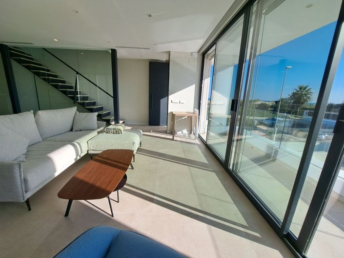 Image No.10-5 Bed Villa for sale
