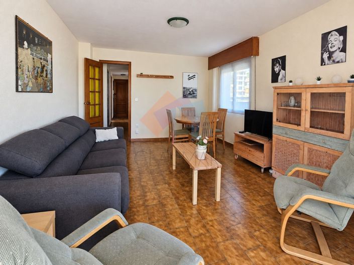 Image No.33-3 Bed Flat for sale