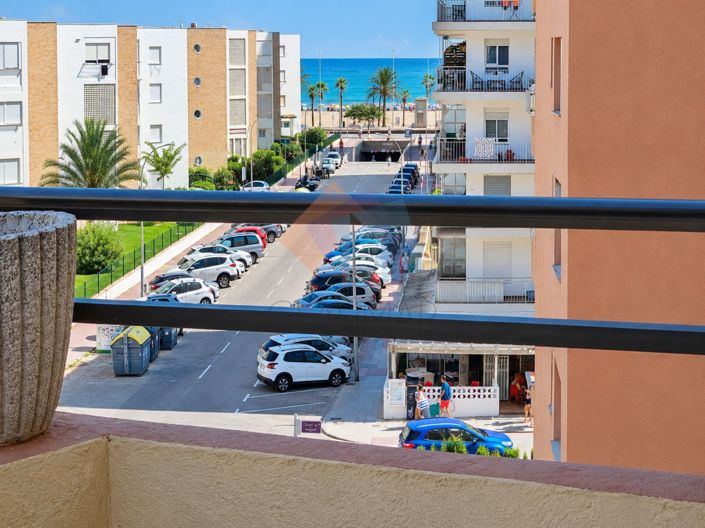 Image No.5-3 Bed Flat for sale