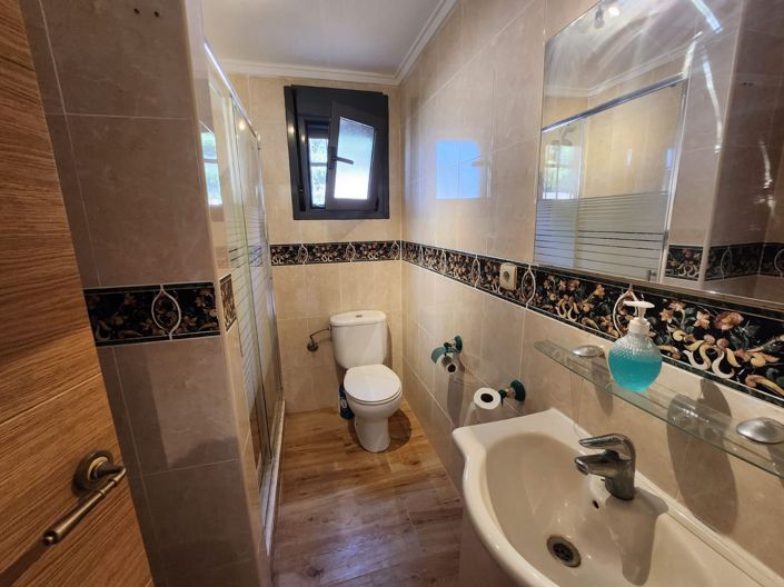 Image No.14-4 Bed Villa for sale