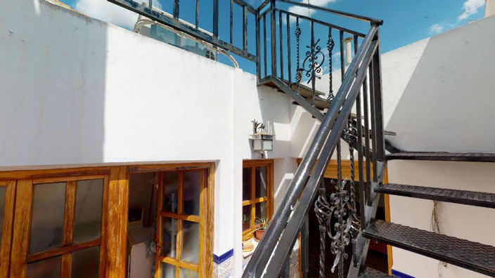 Image No.10-4 Bed Villa for sale
