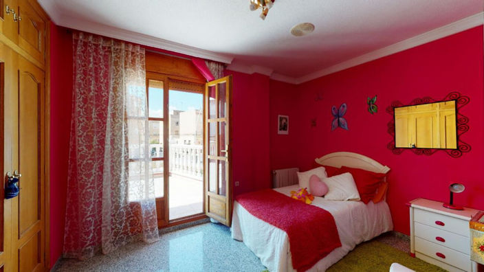 Image No.20-4 Bed Villa for sale