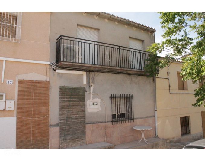 Image No.2-Maison de ville de 4 chambres à vendre à Yecla