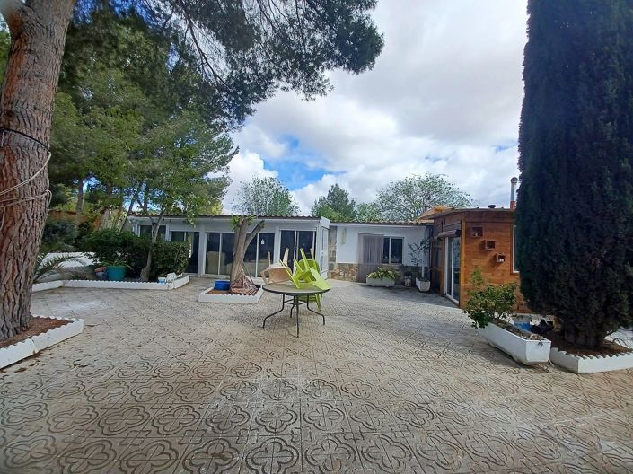 Image No.5-5 Bed Villa for sale