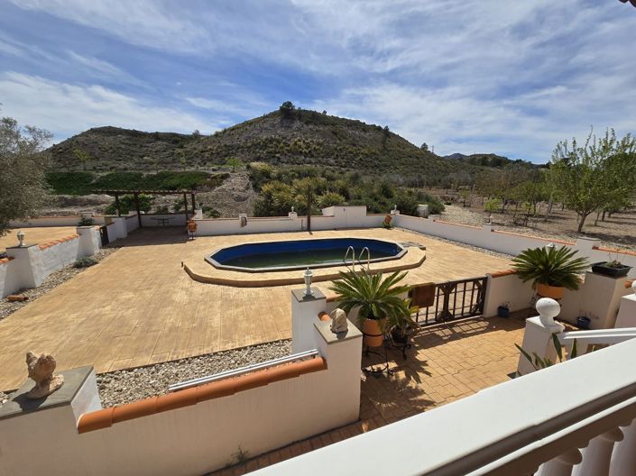 Image No.4-4 Bed Villa for sale