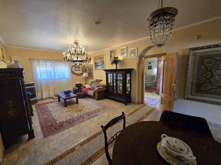 Image No.6-4 Bed Villa for sale