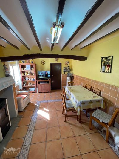 Image No.11-6 Bed Country House for sale