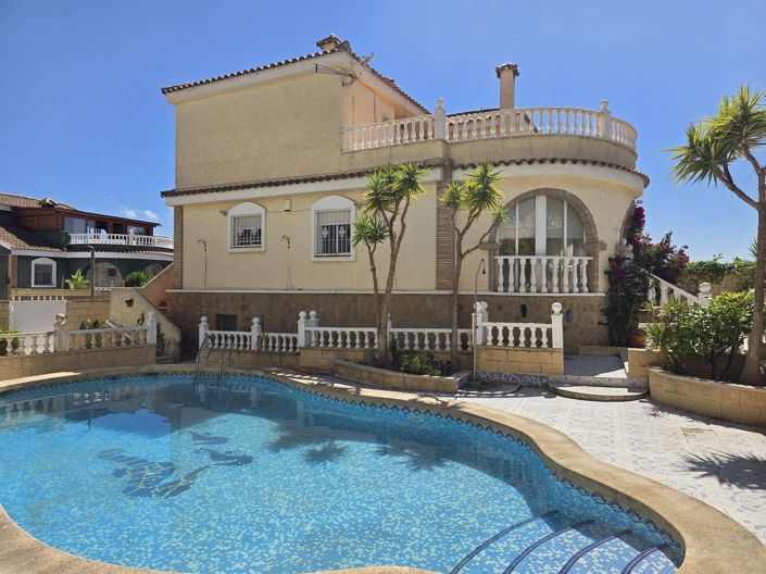 Image No.7-5 Bed Villa for sale
