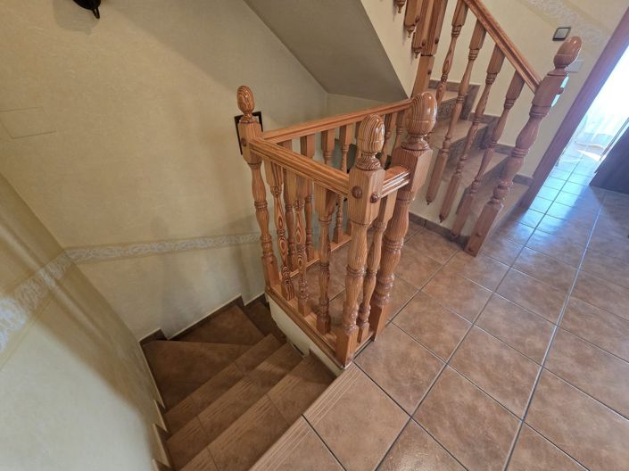 Image No.24-5 Bed Townhouse for sale