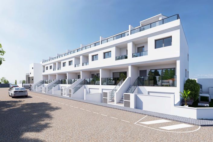 Image No.2-4 Bed Townhouse for sale