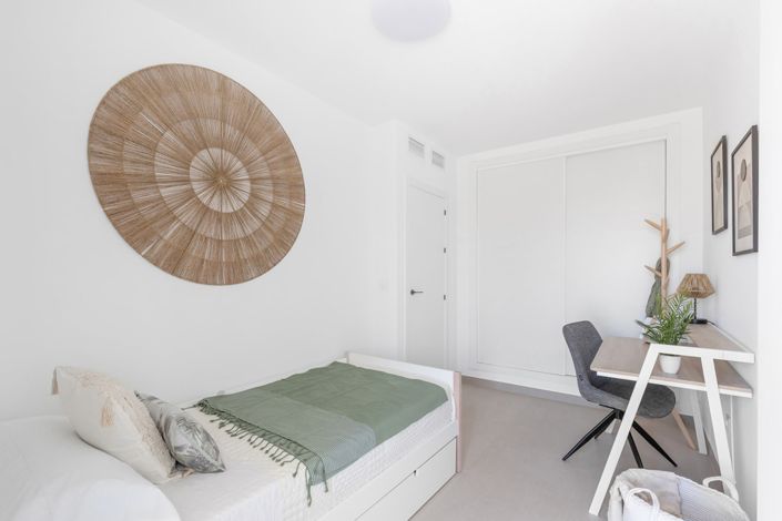 Image No.20-4 Bed Townhouse for sale