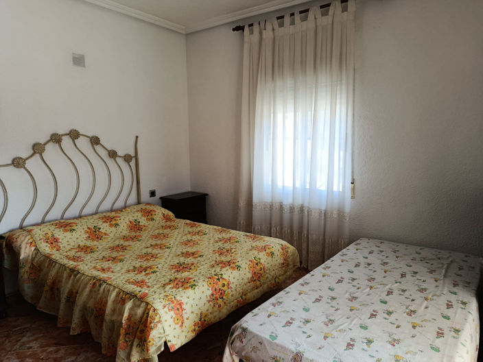 Image No.8-5 Bed Villa for sale