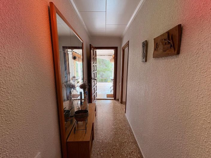 Image No.32-4 Bed Villa for sale