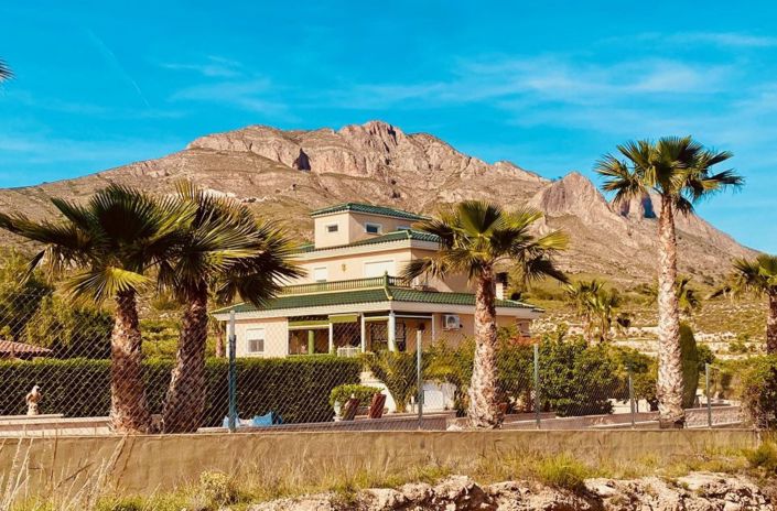 Image No.5-4 Bed Villa for sale