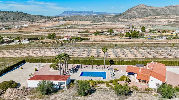 Image No.37-3 Bed Villa for sale