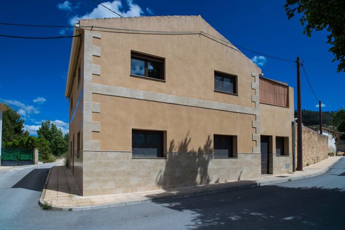 Image No.2-Maison de ville de 4 chambres à vendre à Pinoso