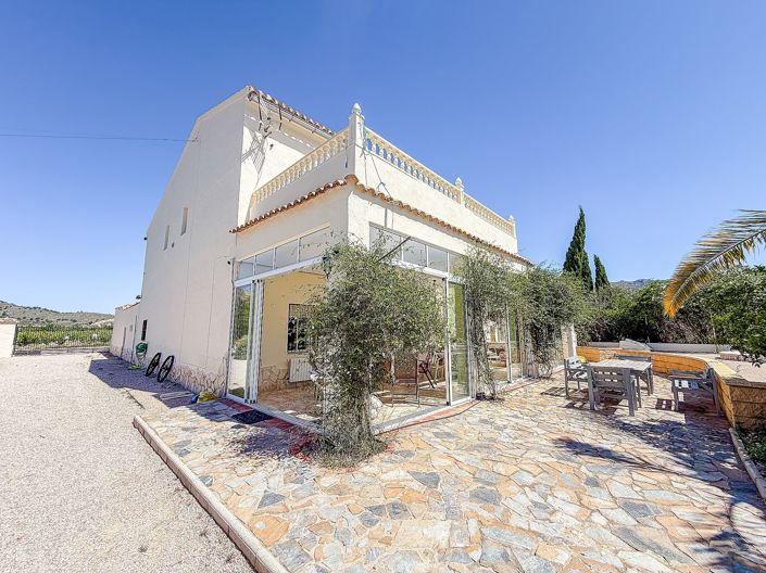 Image No.7-5 Bed Villa for sale