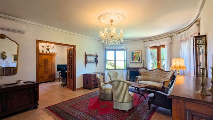 Image No.29-4 Bed Villa for sale