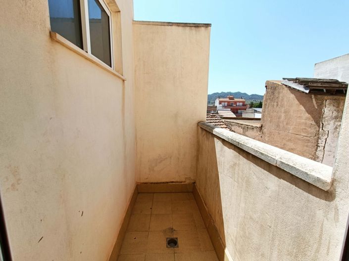 Image No.20-3 Bed Apartment for sale