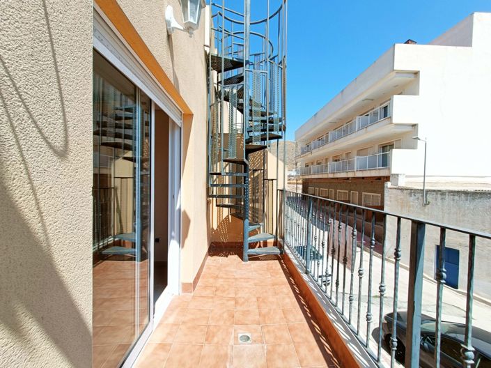 Image No.26-3 Bed Apartment for sale