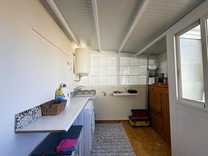 Image No.20-3 Bed Apartment for sale