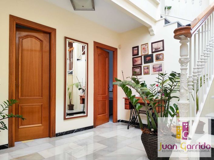 Image No.12-4 Bed Villa for sale