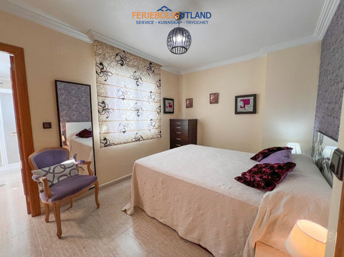 Image No.11-3 Bed Apartment for sale