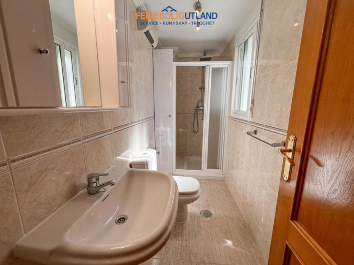 Image No.12-3 Bed Apartment for sale