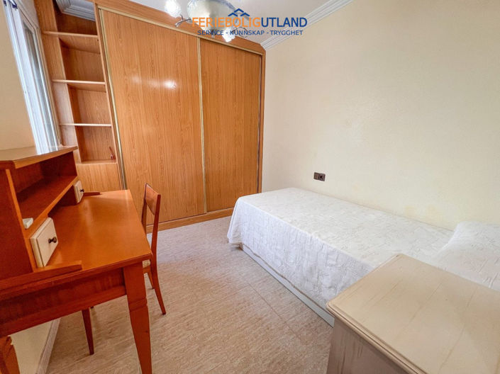 Image No.20-3 Bed Apartment for sale
