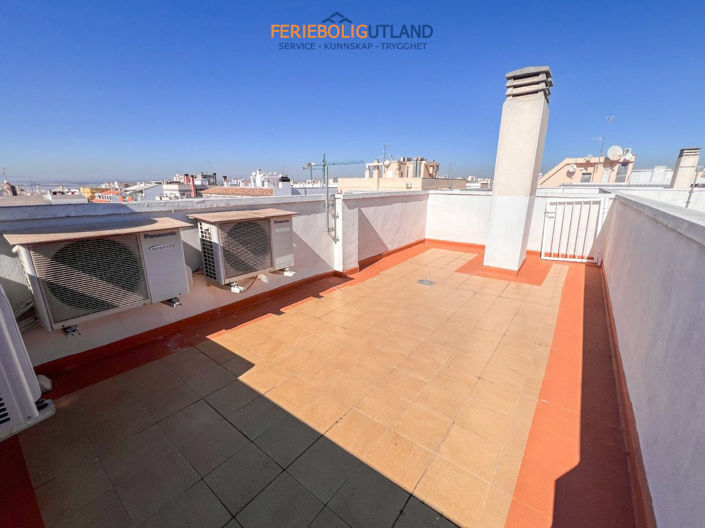 Image No.27-3 Bed Apartment for sale