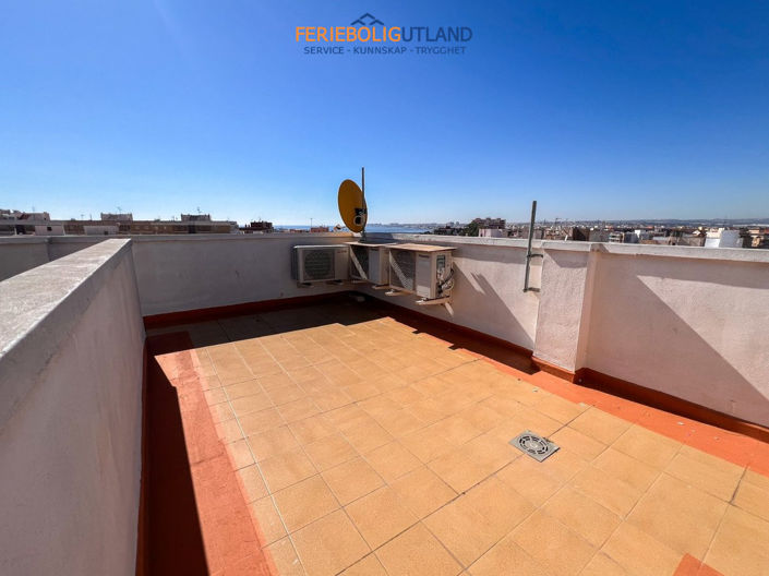Image No.28-3 Bed Apartment for sale