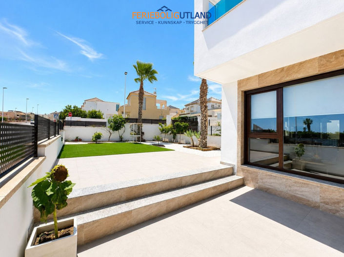 Image No.3-3 Bed Townhouse for sale
