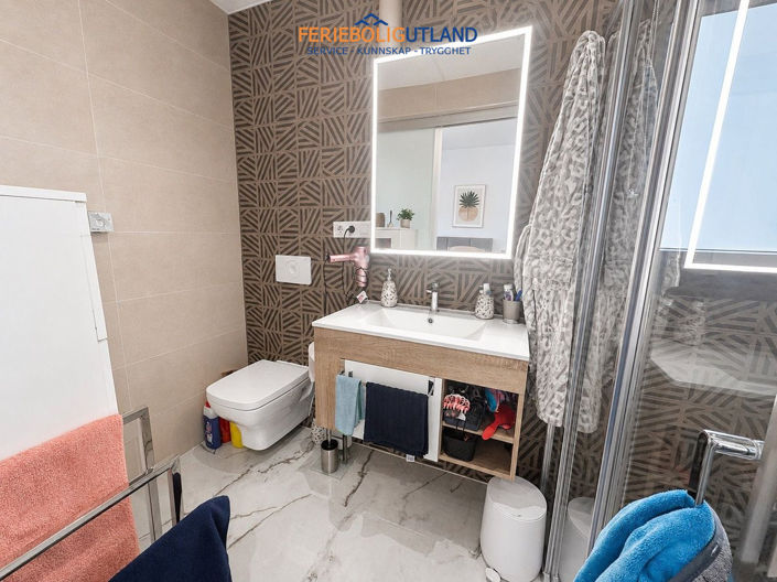 Image No.14-2 Bed Apartment for sale