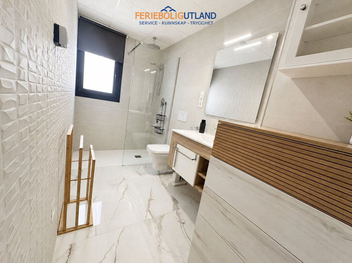 Image No.21-2 Bed Apartment for sale